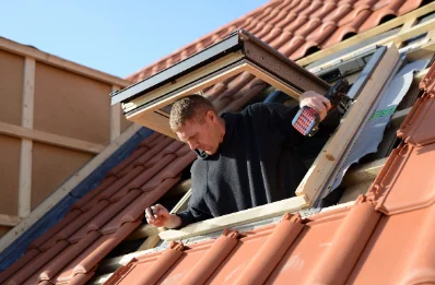 Pose de fenêtres de toit Velux à Surcamps